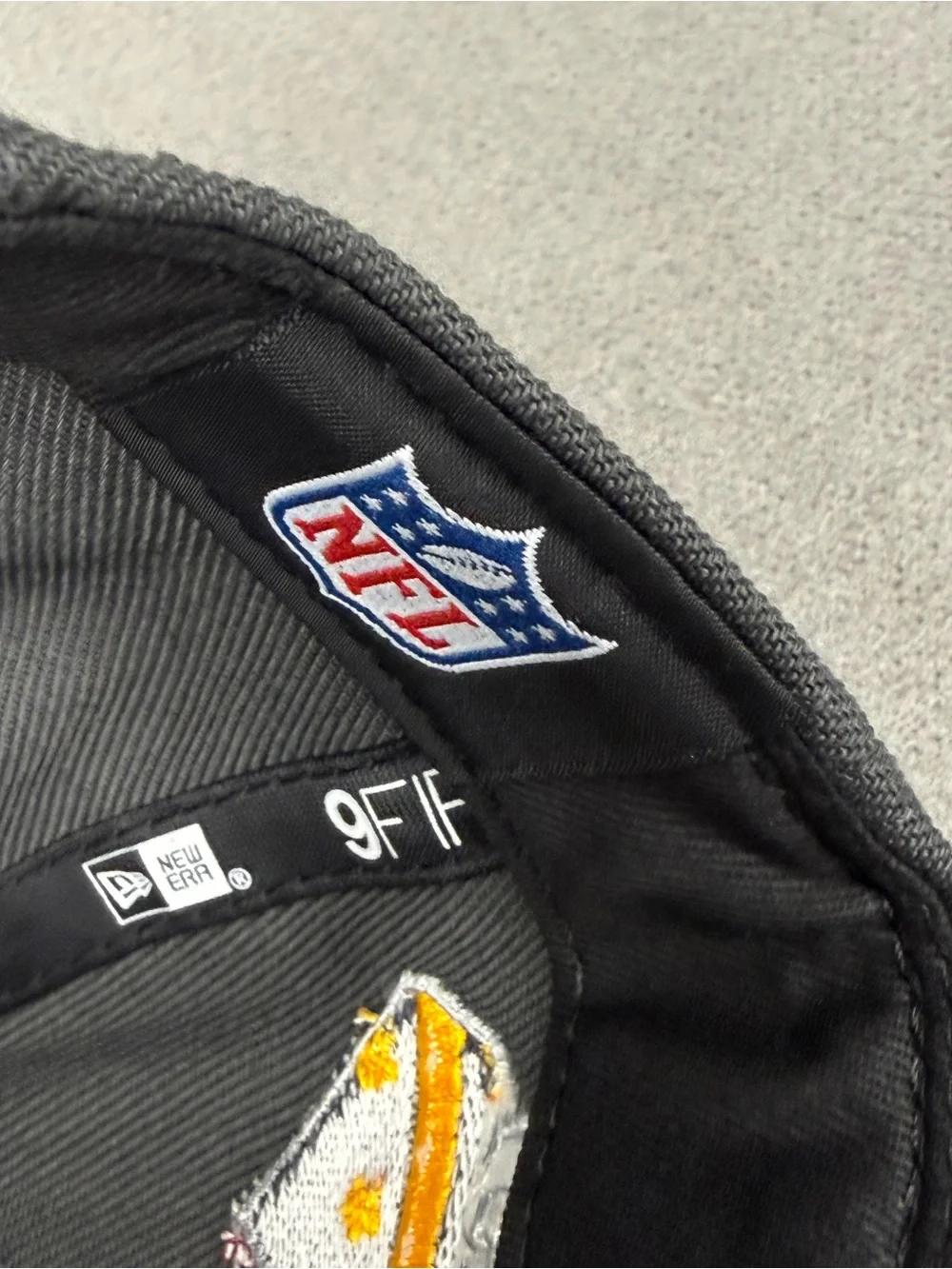 New Era Washington Commanders Hat NFL Draft 9Ffity Snapback Graphite Side Patch